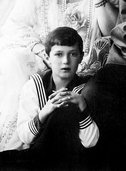 На фото: царевич Алексей Николаевич Романов